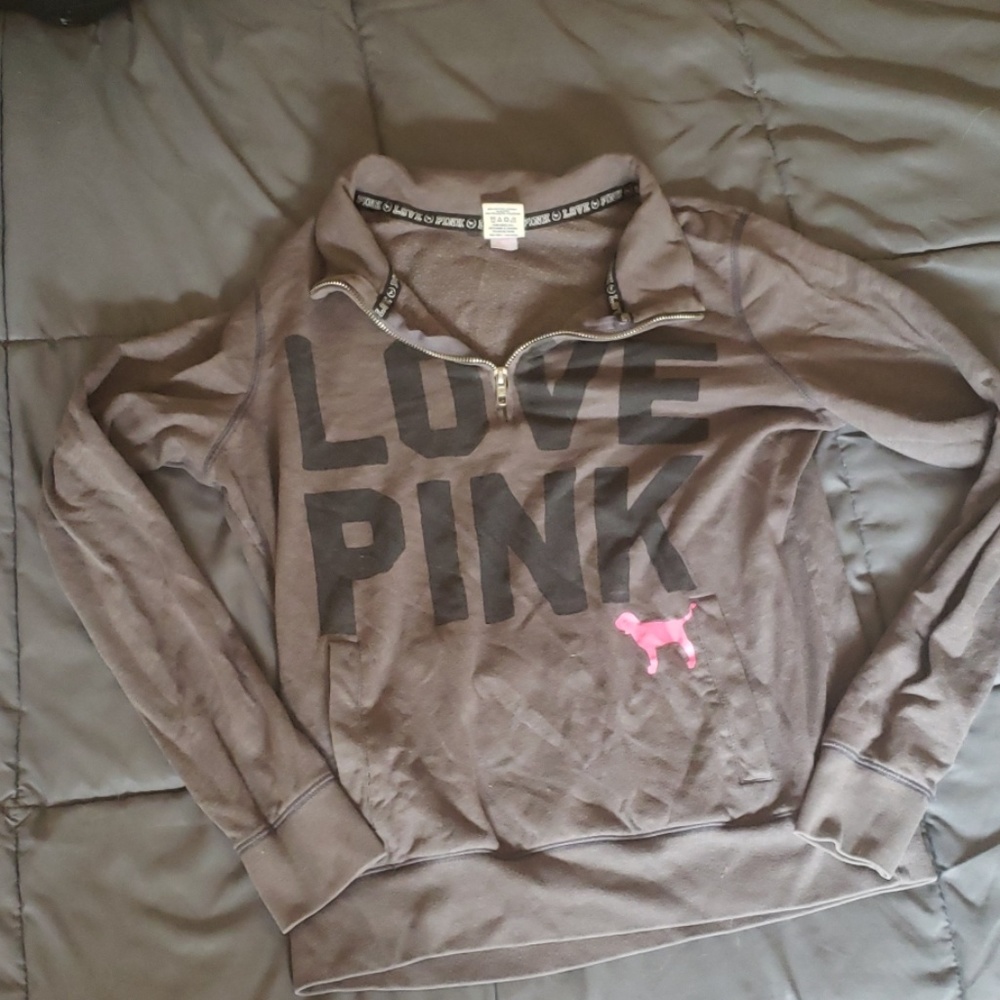 VS Sweater